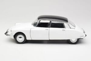 Citroen DS Berline Blanc Meije Solido 1:18 8033 Kov – obrázok 4 z 8