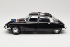 Citroen DS Presidentielle Šedý Solido 1:18 8035 Kov – obrázok 4 z 8