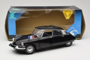 Citroen DS Presidentielle Šedý Solido 1:18 8035 Kov – obrázok 8 z 8