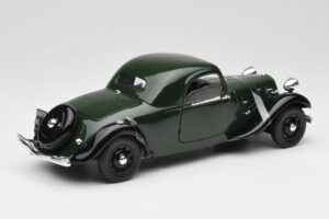 Citroen Traction Avant 11 Coupe Zelený Solido 1:18 8179 Kov – obrázok 3 z 8