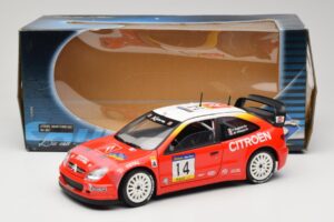 Citroen Xsara T4 WRC #14 P. Bugalski / J-P. Chiaroni WRC 2001 Solido 1:18 9021 Kov – obrázok 8 z 8