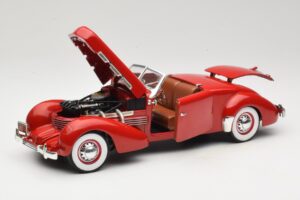 Cord 812 Kabriolet Červený American Muscle 1:18 32158 Kov – obrázok 2 z 8
