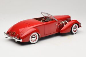 Cord 812 Kabriolet Červený American Muscle 1:18 32158 Kov – obrázok 3 z 8
