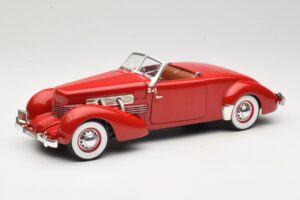 Cord 812 Kabriolet Červený American Muscle 1:18 32158 Kov