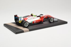 Dallara Mercedes F317 #4 M. Schumacher Prema Theodore Racing European F3 Champion 2018 Minichamps 1:18 517181804 Kov – obrázok 3 z 6