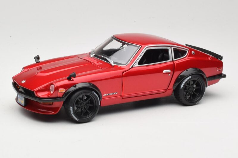 Datsun 240Z S30 Červený Maisto 1:18 32611 Kov