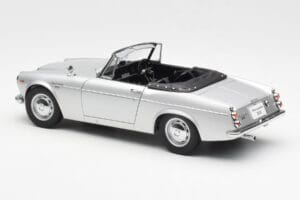 Datsun Fairlady 2000 SR311 Roadster Strieborný AUTOart 1:18 77432 Kov – obrázok 7 z 8