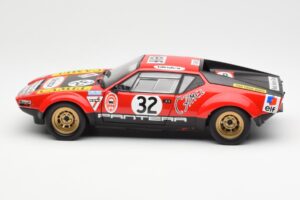 De Tomaso Pantera #32 Jaquemin / Deprez 24 Hours of Le Mans 1972 Kyosho 1:18 08855B Kov – obrázok 4 z 8