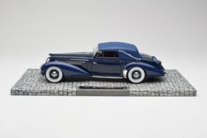 Delage D8-120 Kabriolet Two Tone Modrý Minichamps 1:18 107115132 Živica – obrázok 3 z 6