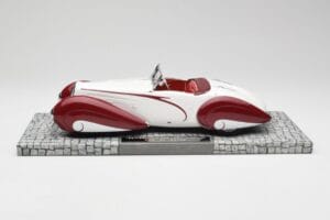 Delahaye Type 135 M Kabriolet Biely Červený Minichamps 1:18 107116161 Živica – obrázok 3 z 6