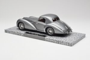 Delahaye Type 145 V12 Coupe Mullin Museum Minichamps 1:18 107116120 Kov – obrázok 4 z 6