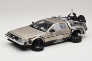 DeLorean DMC-12 Back to the Future Time Machine Sun Star 1:18 2710 Kov