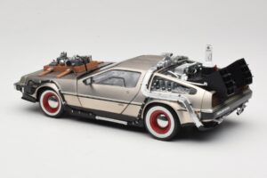 DeLorean DMC-12 Back to the Future Part III Sun Star 1:18 2712 Kov – obrázok 7 z 8