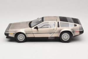 DeLorean DMC-12 Strieborný Sun Star 1:18 2703 Kov – obrázok 3 z 6