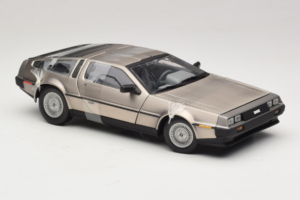 DeLorean DMC-12 Strieborný Sun Star 1:18 2703 Kov – obrázok 4 z 6