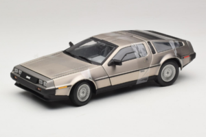 DeLorean DMC-12 Strieborný Sun Star 1:18 2703 Kov