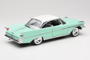 DeSoto Adventurer Zelený Road Signature 1:18 92738-R1 Kov – obrázok 3 z 8