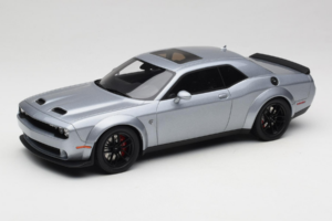 Dodge Challenger SRT Hellcat Redeye Strieborný GT Spirit 1:18 GT226 Živica