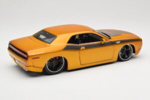 Dodge Challenger Concept Zlatý Maisto 1:18 31320 Kov – obrázok 3 z 8
