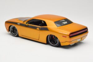 Dodge Challenger Concept Zlatý Maisto 1:18 31320 Kov – obrázok 7 z 8
