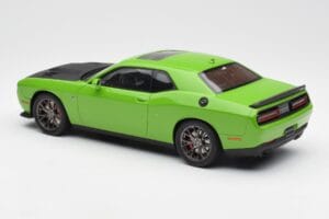 Dodge Challenger SRT Hellcat Zelený GT Spirit 1:18 GT168 Živica – obrázok 5 z 6
