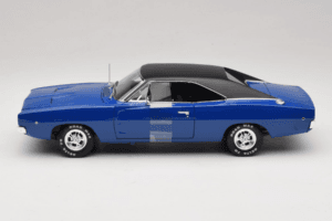 Dodge Charger Christine Filmové Auto Auto World 1:18 AWSS111/06 Kov – obrázok 4 z 8