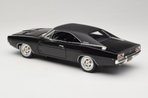 Dodge Charger R/T Steve McQueen Bullitt Movie Greenlight 1:18 12839 Kov – obrázok 7 z 8