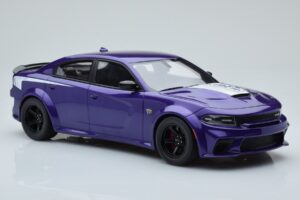 Dodge Charger Super Bee Fialový GT Spirit 1:18 GT895 Živica – obrázok 4 z 6