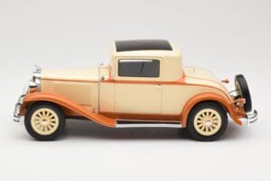 Dodge Eight DG Coupe Béžový BoS Models 1:18 BOS289 Živica – obrázok 3 z 6