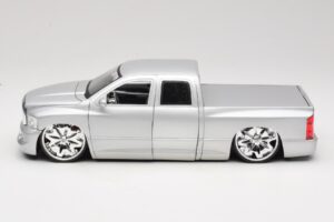 Dodge Ram Tuned Strieborný Jada 1:18 63162-SM Kov – obrázok 4 z 8