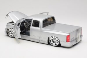 Dodge Ram Tuned Strieborný Jada 1:18 63162-SM Kov – obrázok 5 z 8