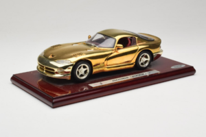 Dodge Viper GTS Gold Plated 23K Maisto 1:18 GP001 Kov – obrázok 3 z 8