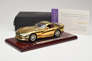 Dodge Viper GTS Gold Plated 23K Maisto 1:18 GP001 Kov – obrázok 8 z 8
