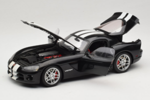 Dodge Viper SRT-10 Coupe Čierny AUTOart 1:18 71712 Kov – obrázok 2 z 8