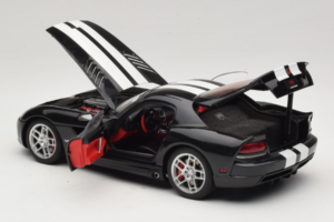 Dodge Viper SRT-10 Coupe Čierny AUTOart 1:18 71712 Kov – obrázok 5 z 8