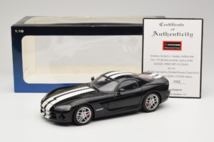 Dodge Viper SRT-10 Coupe Čierny AUTOart 1:18 71712 Kov – obrázok 8 z 8