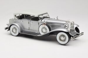 Duesenberg SJ Strieborný GreenLight 1:18 13525 Kov – obrázok 6 z 8