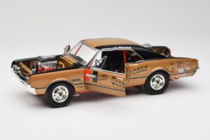 Oldsmobile 442 Hurst Hairy Olds Twin-Engine 4WD 1966 Highway 61 1:18 50089 Kov – obrázok 2 z 8