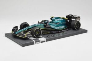 Aston Martin AMR22 Aramco #5 S. Vettel Abu Dhabi GP 2022 Last Race Collector's Edition Minichamps 1:18 117222205 Živica – obrázok 2 z 7