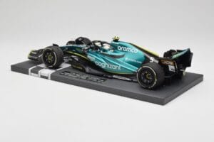 Aston Martin AMR22 Aramco #5 S. Vettel Abu Dhabi GP 2022 Last Race Collector's Edition Minichamps 1:18 117222205 Živica – obrázok 5 z 7