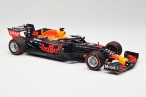 Aston Martin Red Bull Racing RB15 #33 M. Verstappen F1 2019 Minichamps 1:18 110190033 Kov – obrázok 4 z 7