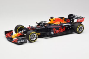 Aston Martin Red Bull Racing RB16 #33 M. Verstappen Abu Dhabi GP Winner 2020 Minichamps 1:18 110201733 Kov