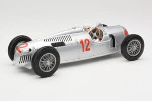 Auto Union Type C #12 H. Stuck Hungarian GP Budapest 1936 Minichamps 1:18 155361012 Kov – obrázok 2 z 6