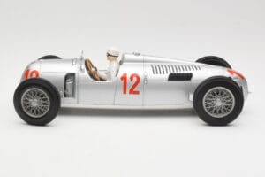 Auto Union Type C #12 H. Stuck Hungarian GP Budapest 1936 Minichamps 1:18 155361012 Kov – obrázok 3 z 6
