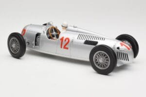 Auto Union Type C #12 H. Stuck Hungarian GP Budapest 1936 Minichamps 1:18 155361012 Kov – obrázok 5 z 6