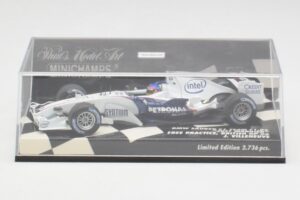 BMW Sauber F1.06 J. Villeneuve Wedding Edition F1 2006 Minichamps 1:43 400060117 Kov – obrázok 4 z 5