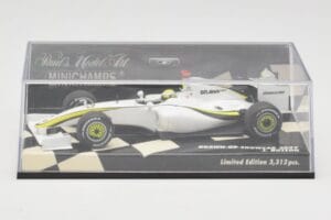 Brawn GP Mercedes BGP001 #22 J. Button Showcar 2009 Minichamps 1:43 400090092 Kov – obrázok 5 z 5