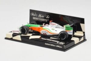 Force India Mercedes VJM02 #20 A. Sutil Showcar 2009 Minichamps 1:43 400090090 Kov – obrázok 3 z 5