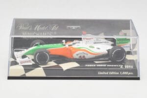 Force India Mercedes VJM02 #20 A. Sutil Showcar 2009 Minichamps 1:43 400090090 Kov – obrázok 5 z 5