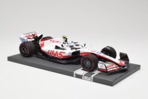 Haas VF-22 #47 M. Schumacher British GP 2022 Minichamps 1:18 117221047 Živica – obrázok 4 z 7